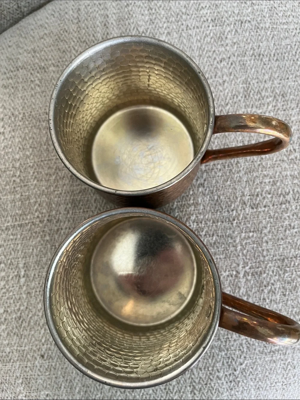 2 Williams Sonoma hammered copper patina handle mugs moscow mule